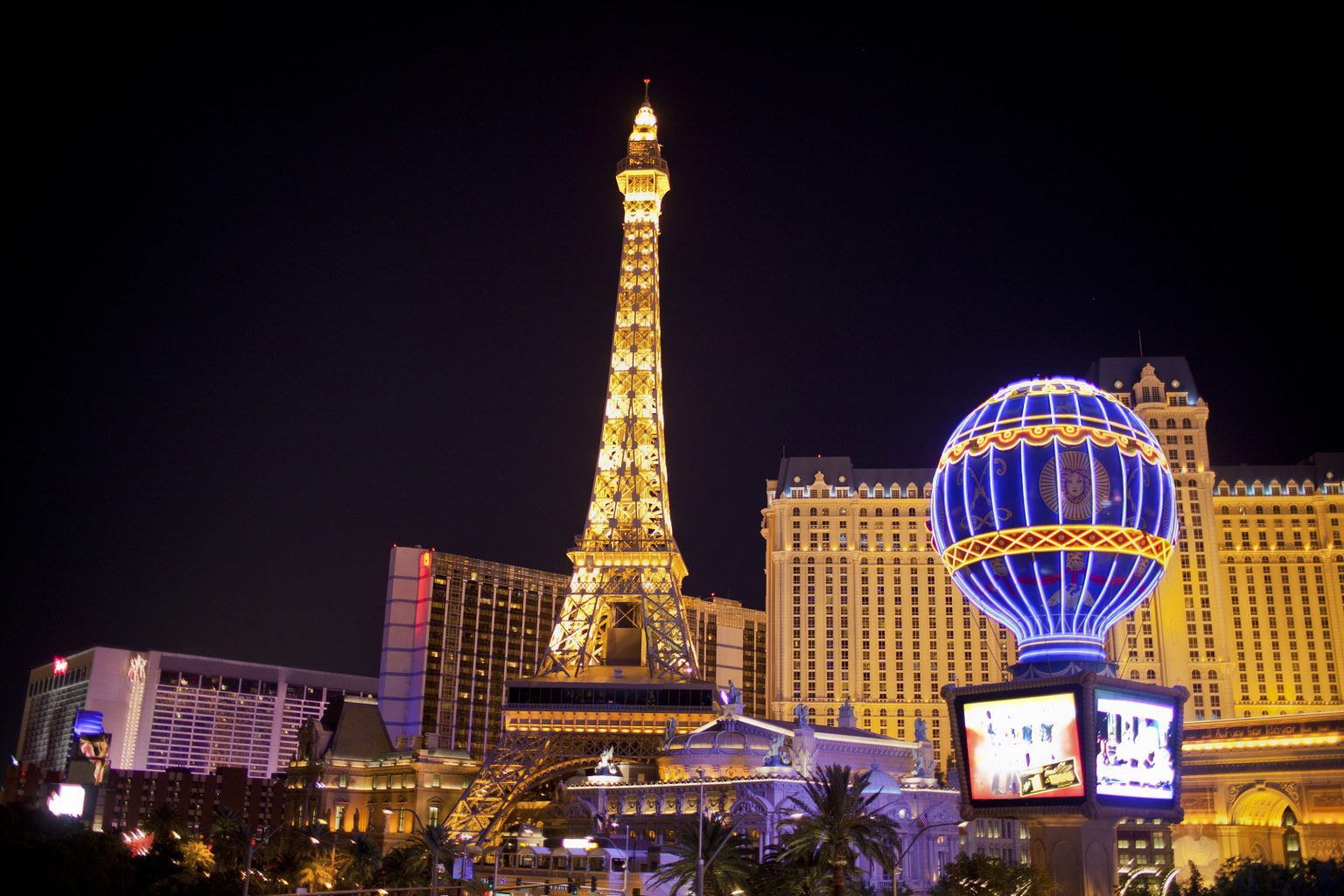 52 Super Cool Things to Do in Las Vegas